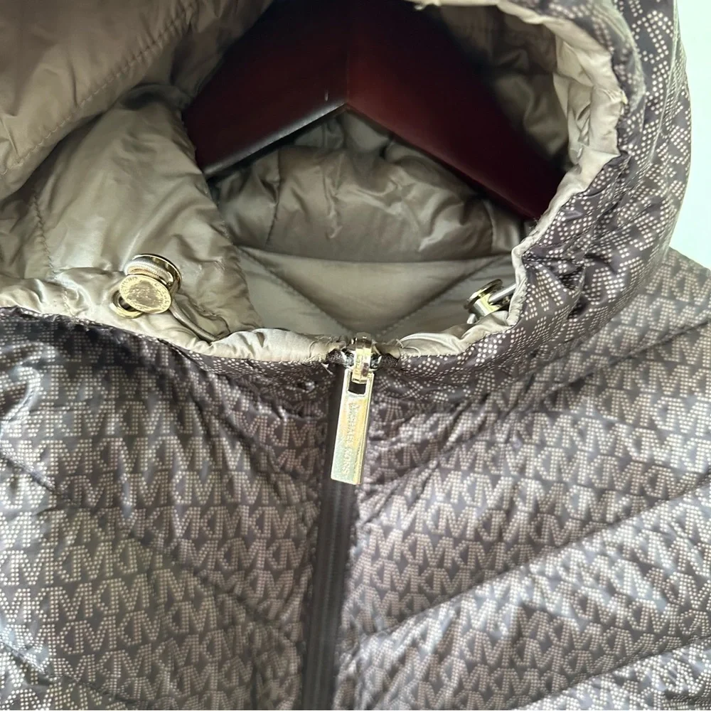 Michael Kors Logo Reversible Puffer Jacket